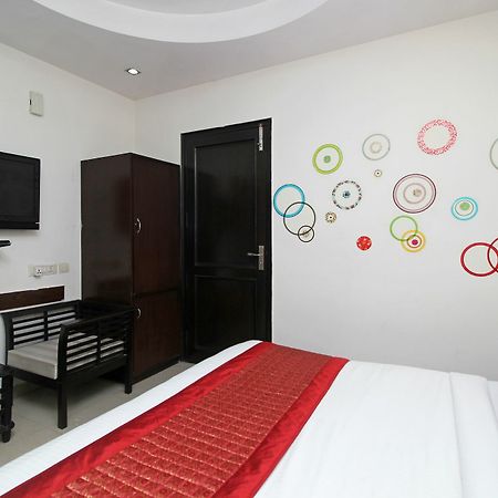 Oyo 9030 Hotel Delhi Airport Plaza New Delhi Exterior photo